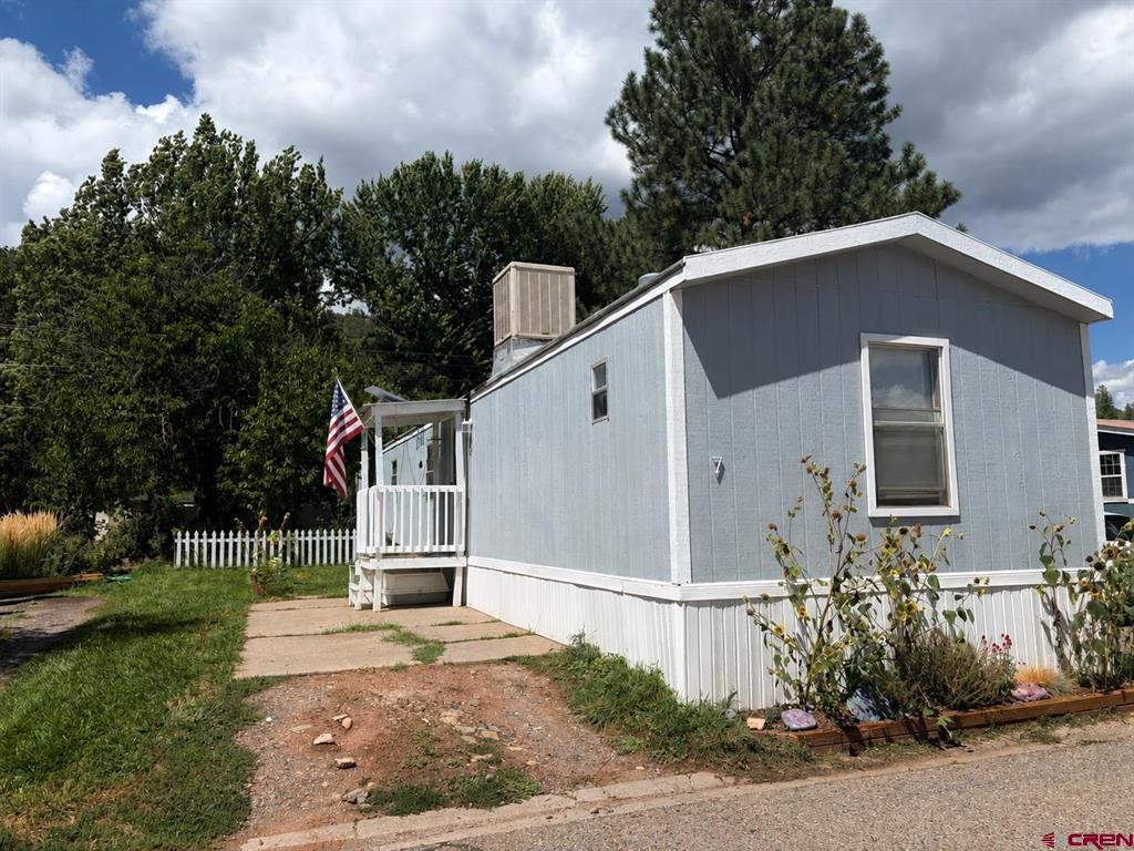 7 Golden West Drive