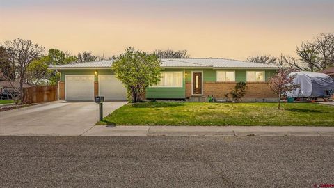 Photo of 1424 Dover Road, Montrose, CO 81401 (MLS # 833570)