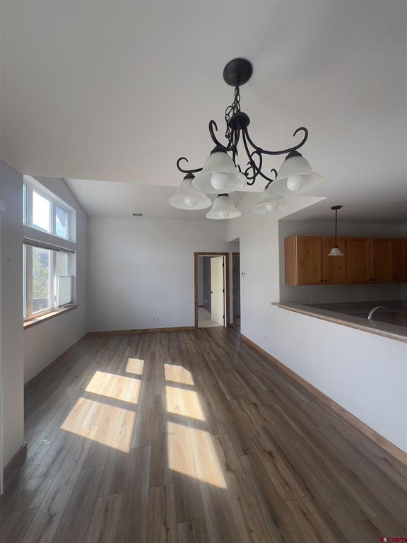 540 Redcliff Circle E 203