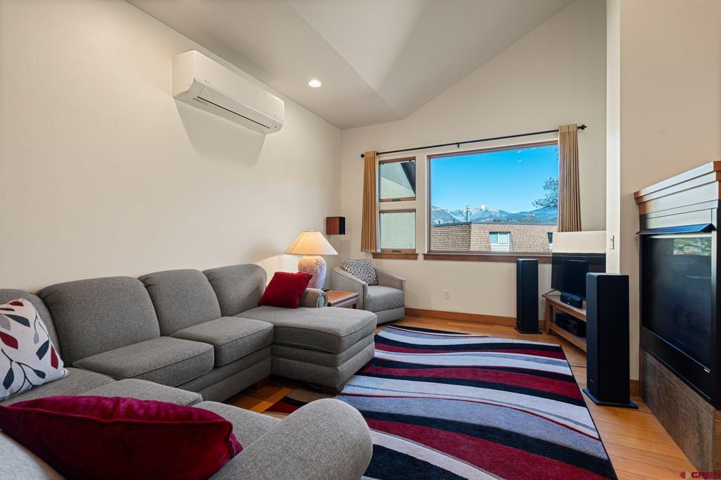 Durango, Colorado 81301, United States, 4 Bedrooms Bedrooms, ,2 BathroomsBathrooms,Residential,Active,134392