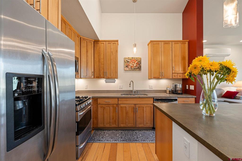 Durango, Colorado 81301, United States, 4 Bedrooms Bedrooms, ,2 BathroomsBathrooms,Residential,Active,134392