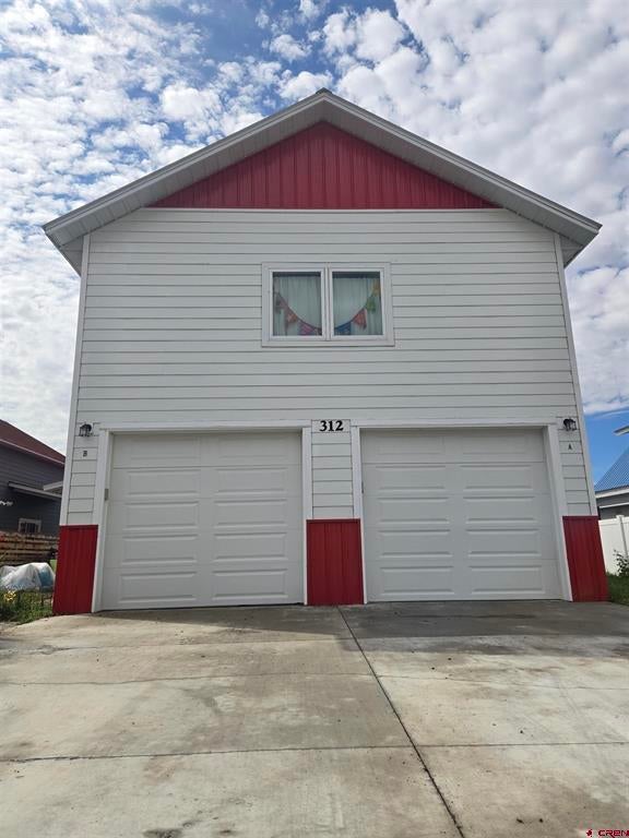 312 Van Tuyl Circle