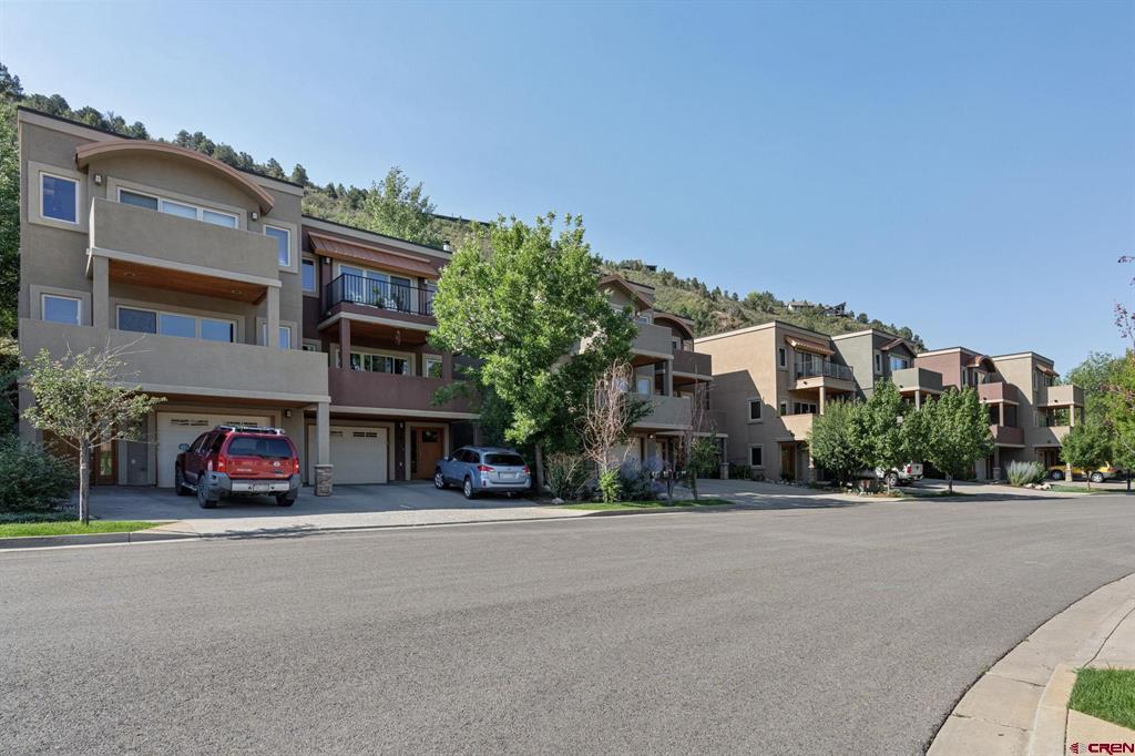 12 Sage Hill Court