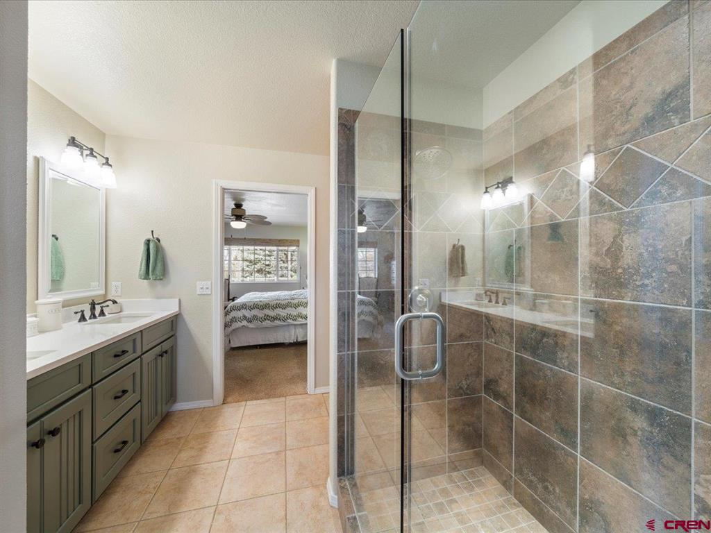 Montrose, Colorado 81401, United States, 3 Bedrooms Bedrooms, ,2 BathroomsBathrooms,Residential,Contingent,76623