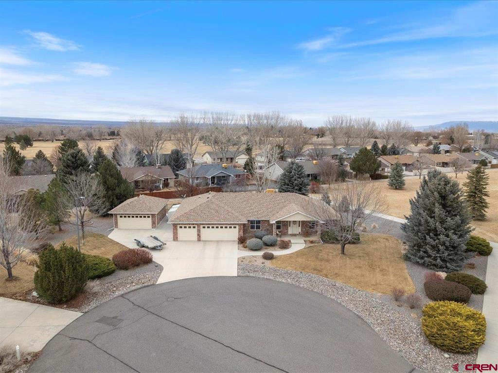 Montrose, Colorado 81401, United States, 3 Bedrooms Bedrooms, ,2 BathroomsBathrooms,Residential,Contingent,76623