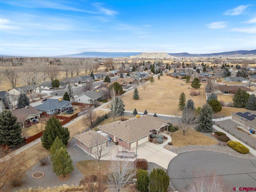 Montrose, Colorado 81401, United States, 3 Bedrooms Bedrooms, ,2 BathroomsBathrooms,Residential,Contingent,76623