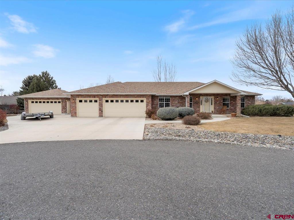 Montrose, Colorado 81401, United States, 3 Bedrooms Bedrooms, ,2 BathroomsBathrooms,Residential,Contingent,76623