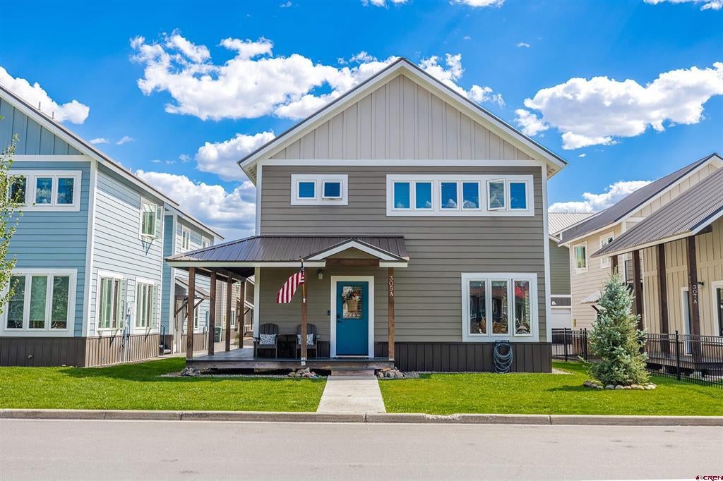 305 Van Tuyl Circle A