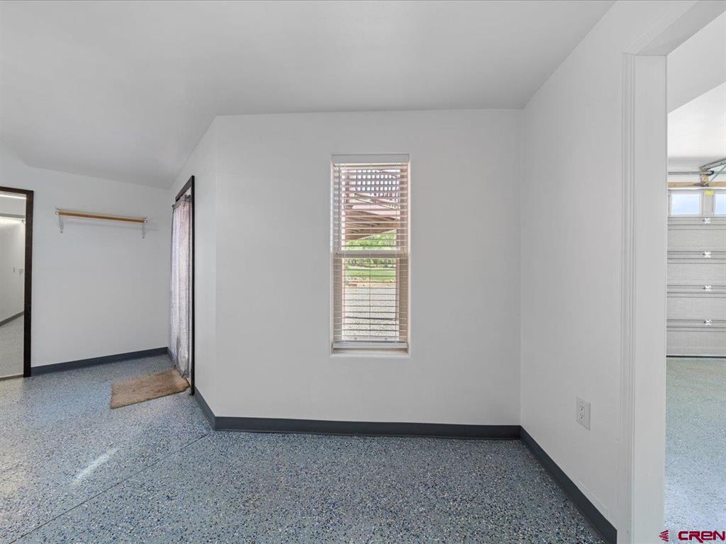 Montrose, Colorado 81403, United States, 5 Bedrooms Bedrooms, ,3 BathroomsBathrooms,Residential,Active,142904