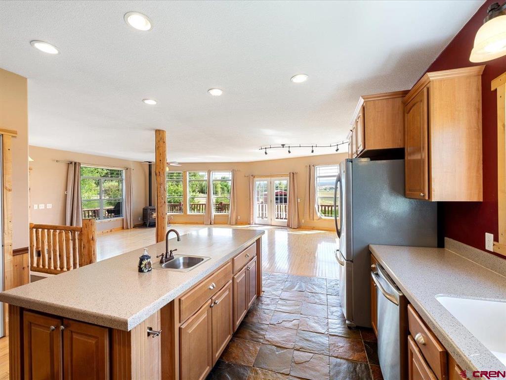 Montrose, Colorado 81403, United States, 5 Bedrooms Bedrooms, ,3 BathroomsBathrooms,Residential,Active,142904