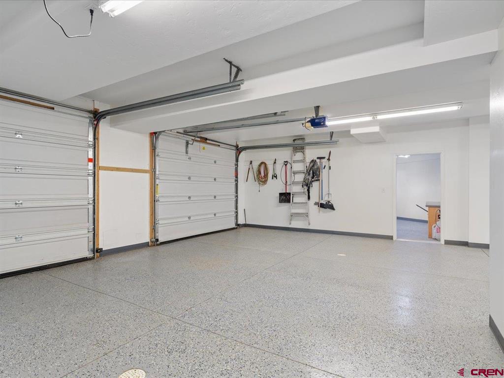 Montrose, Colorado 81403, United States, 5 Bedrooms Bedrooms, ,3 BathroomsBathrooms,Residential,Active,142904