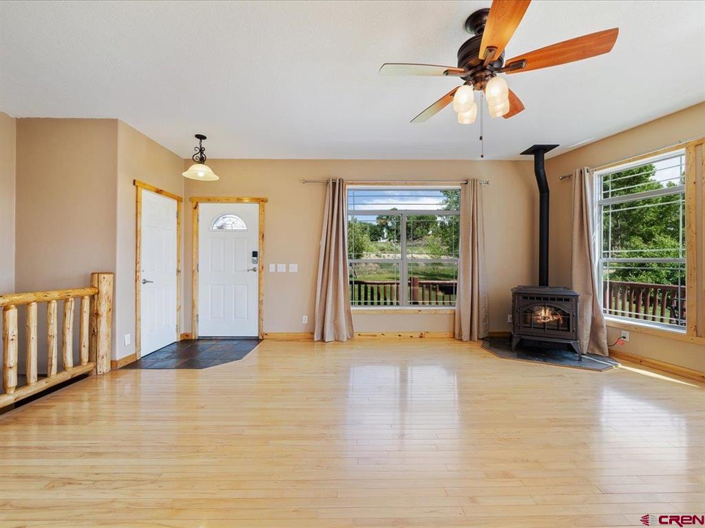 Montrose, Colorado 81403, United States, 5 Bedrooms Bedrooms, ,3 BathroomsBathrooms,Residential,Active,142904