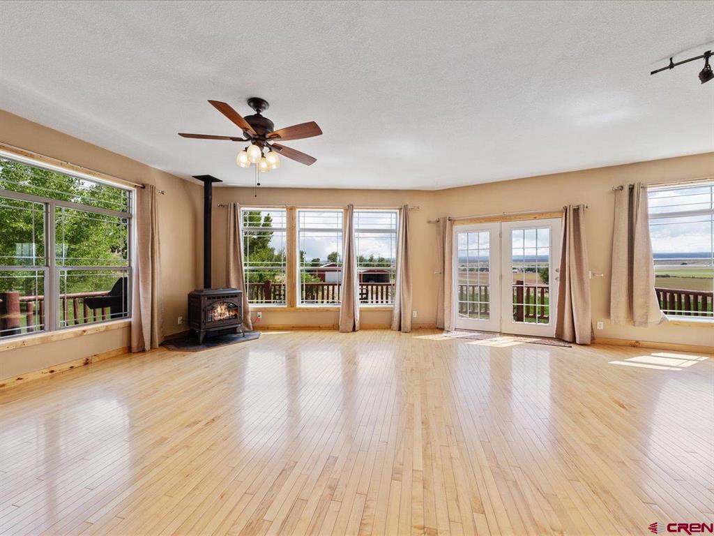 Montrose, Colorado 81403, United States, 5 Bedrooms Bedrooms, ,3 BathroomsBathrooms,Residential,Active,142904