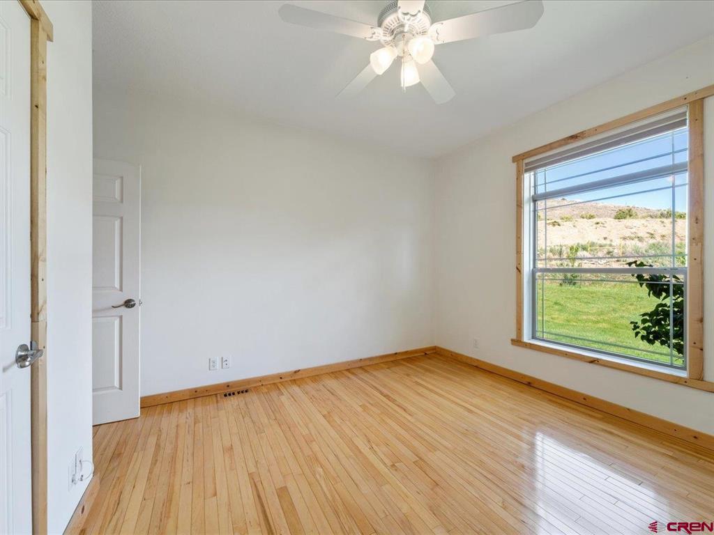 Montrose, Colorado 81403, United States, 5 Bedrooms Bedrooms, ,3 BathroomsBathrooms,Residential,Active,142904