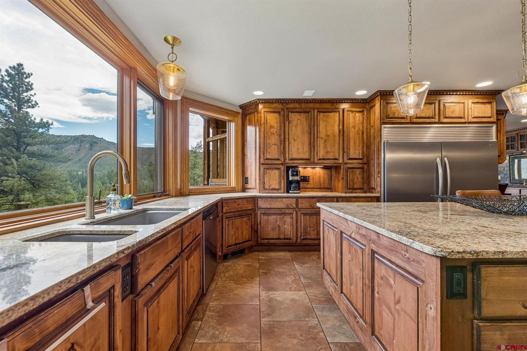 885 County Road 206