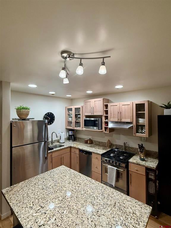 961 N Tamarron Drive 601