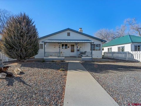 Photo of 919 Grand Avenue, Delta, CO 81416 (MLS # 831661)