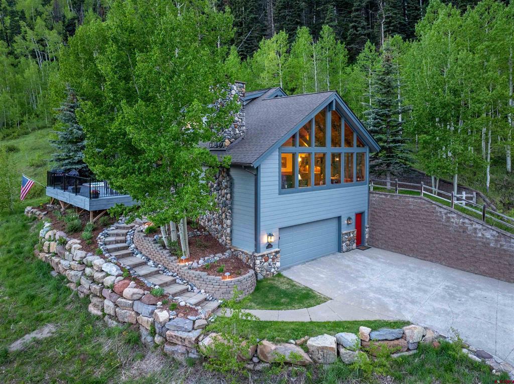 102 Meadowview Drive
