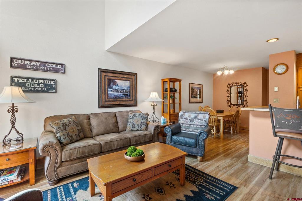 300 Mahoney Drive R27