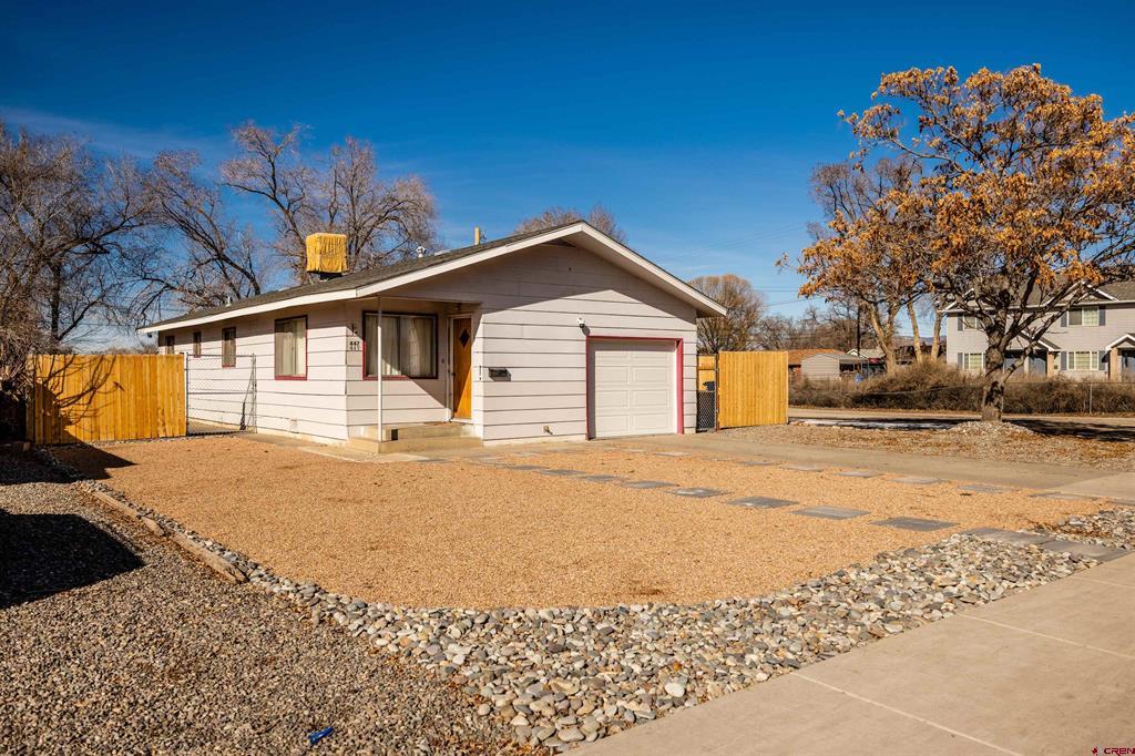 Photo 1 of 25 — 447 S 12Th Street, Montrose, CO 81401