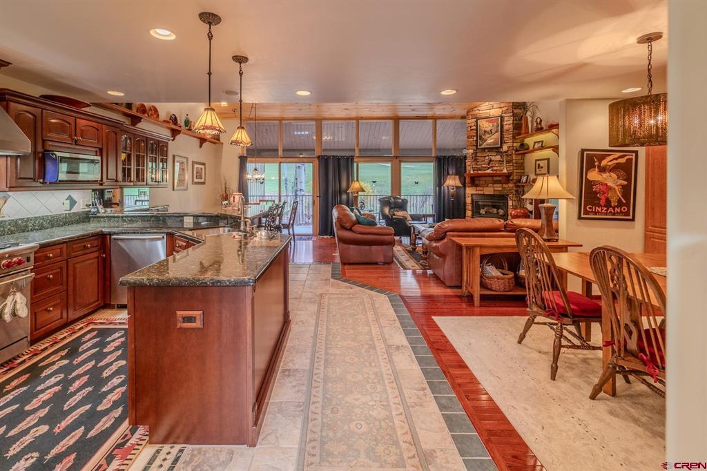 365 S Tamarron Drive 781