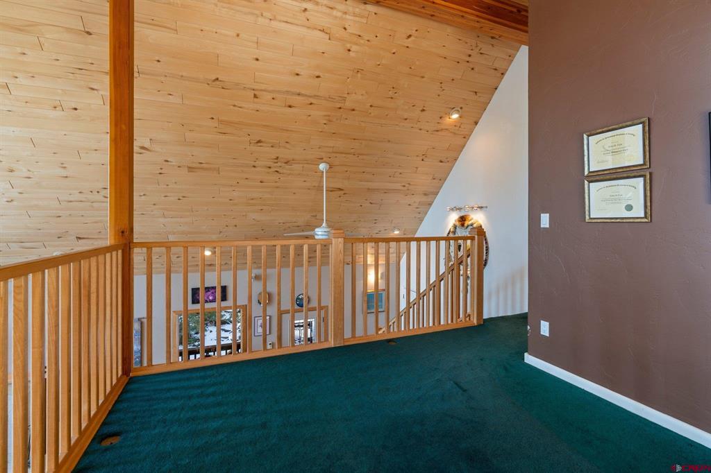 Durango, Colorado 81301, United States, 2 Bedrooms Bedrooms, ,3 BathroomsBathrooms,Residential,Contingent,20268