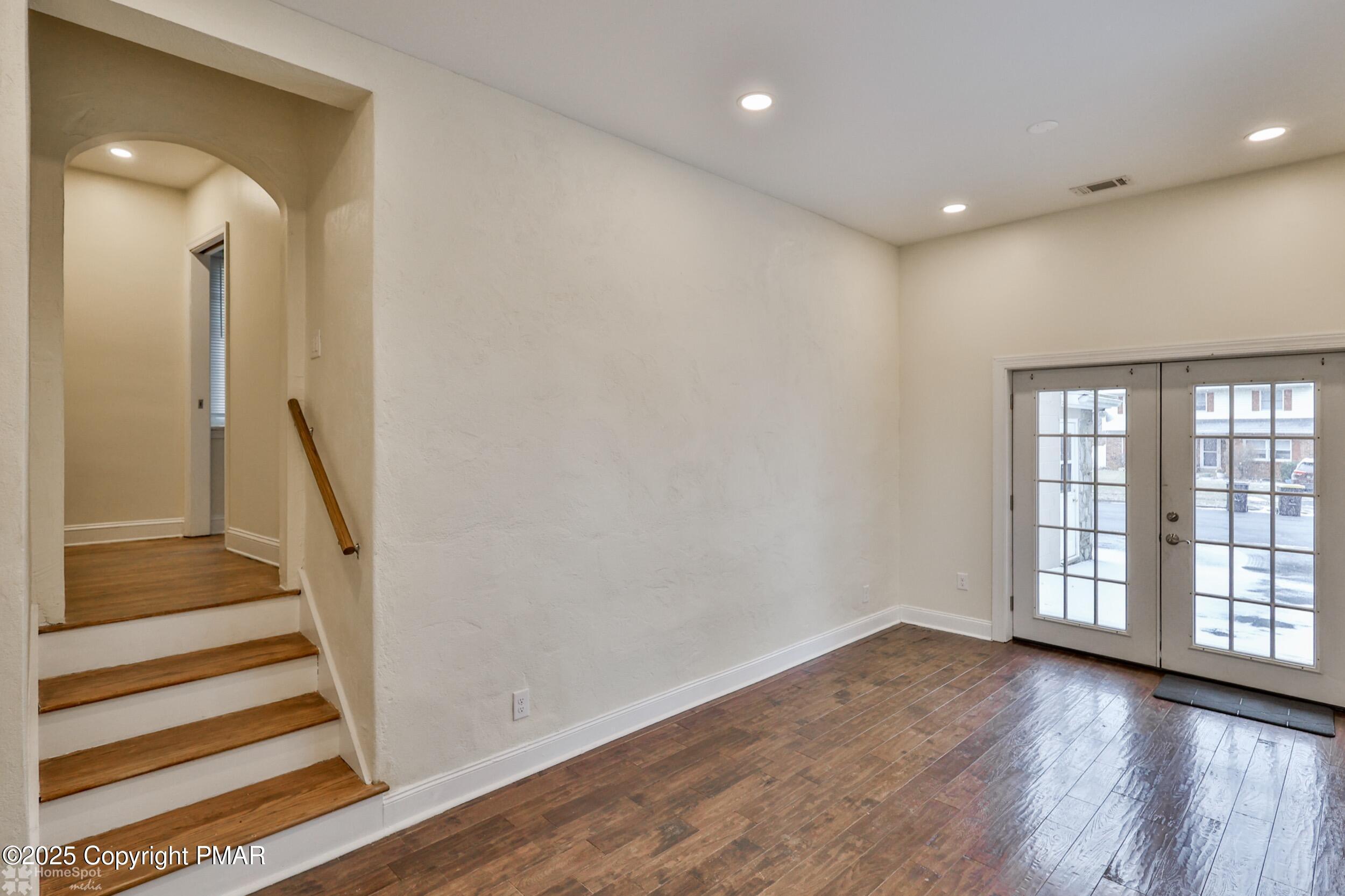 404 N Wales Road, Lansdale, Pennsylvania image 28