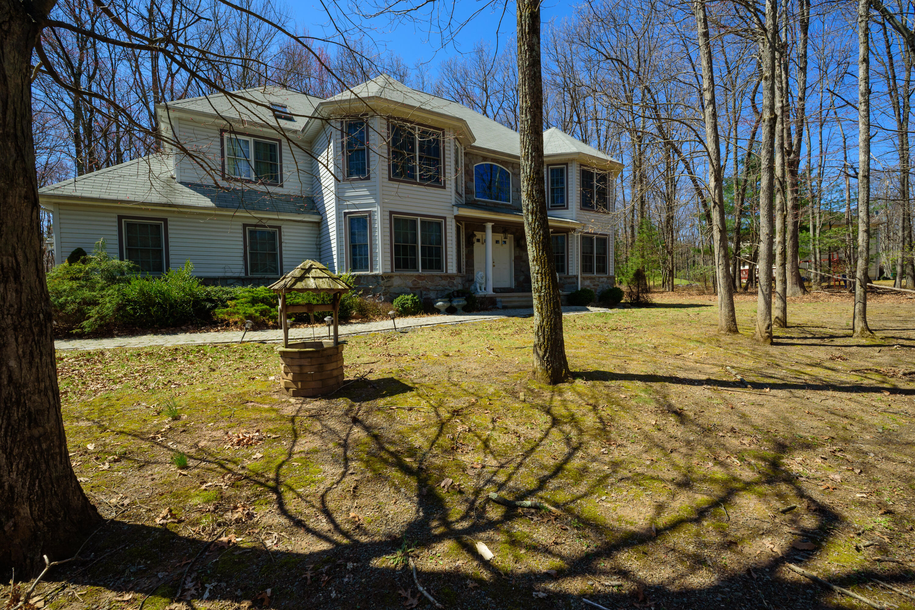 248 Whisperwood Court, Saylorsburg, Pennsylvania image 1