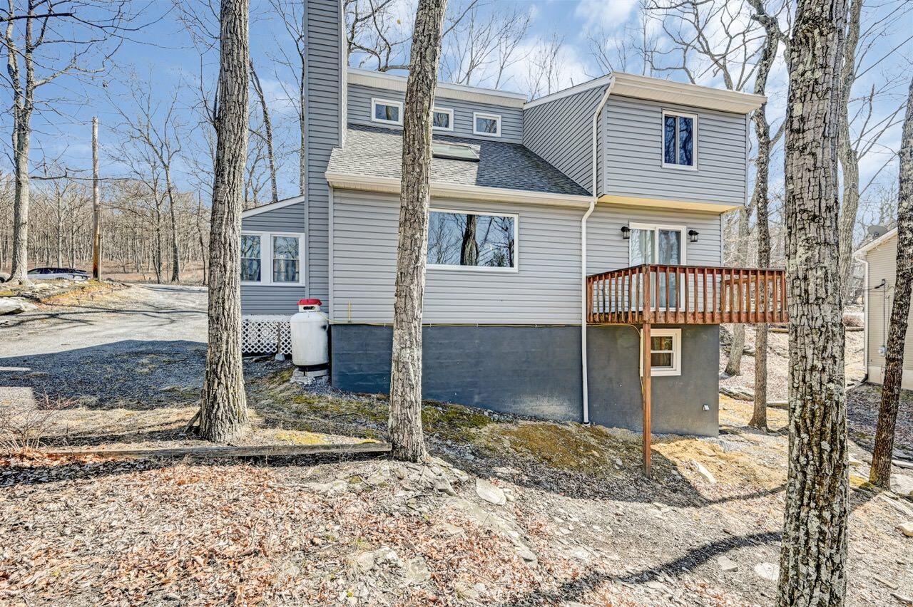 104 Durham Drive, Bushkill, Pennsylvania image 3