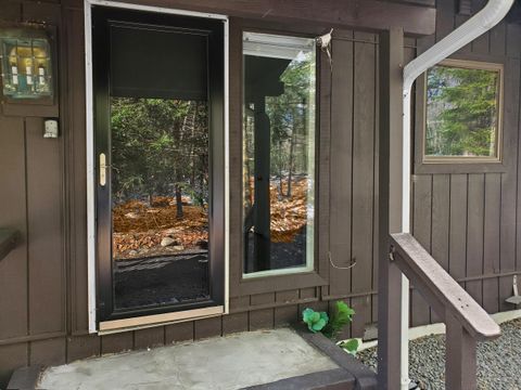 214 Pheasant Place Tobyhanna PA 18466