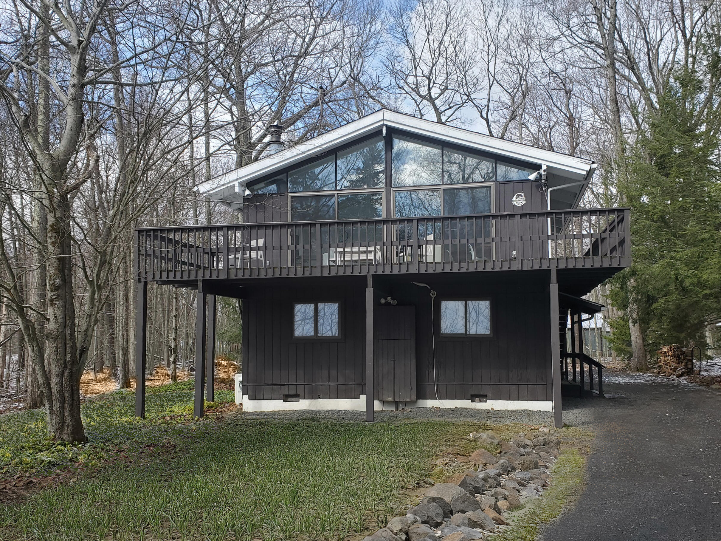 214 Pheasant Place, Tobyhanna, Pennsylvania image 2