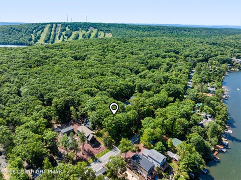 Mobile Home For Sale - 117 S Lake Drive<br/> Lake Harmony, PA 18624