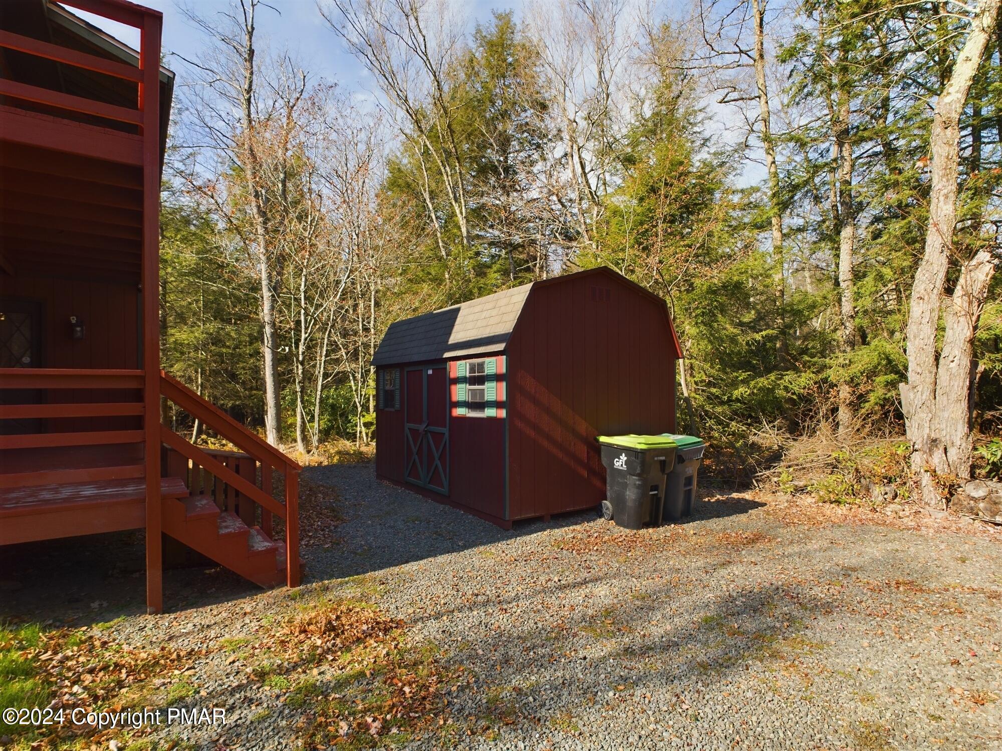 644 Cayuga Drive, Tobyhanna, Pennsylvania image 5