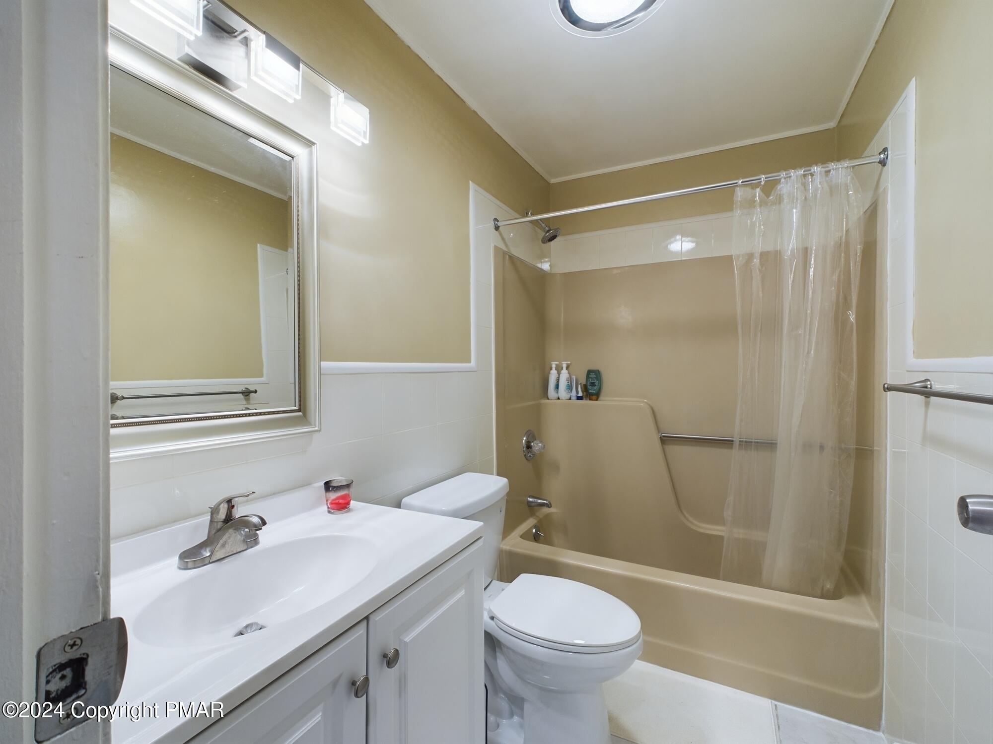 644 Cayuga Drive, Tobyhanna, Pennsylvania image 18