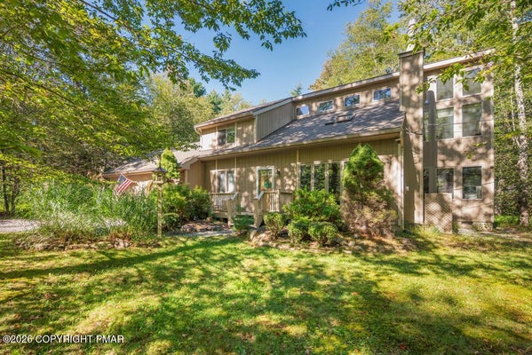 1162 MANOR HILL RD, POCONO PINES, PA 18350 - Image 0322a85fd42d18f7faa79efcedcea808/2395035389