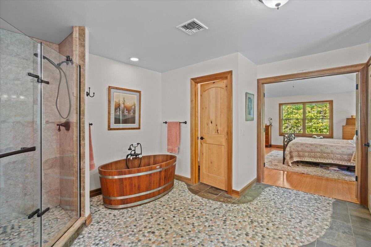 127 Timber Lake Drive, Canadensis, Pennsylvania image 29