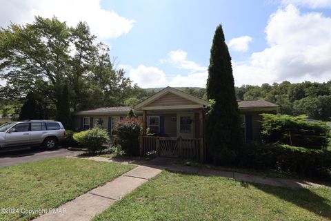 Homes For Sale - 1310 Blue Mountain Circle<br/> Saylorsburg, PA 18353