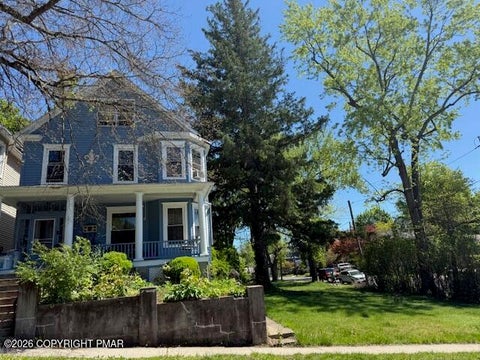 Homes For Sale - 181 Analomink Street<br/> Monroe County, East Stroudsburg, PA 18301