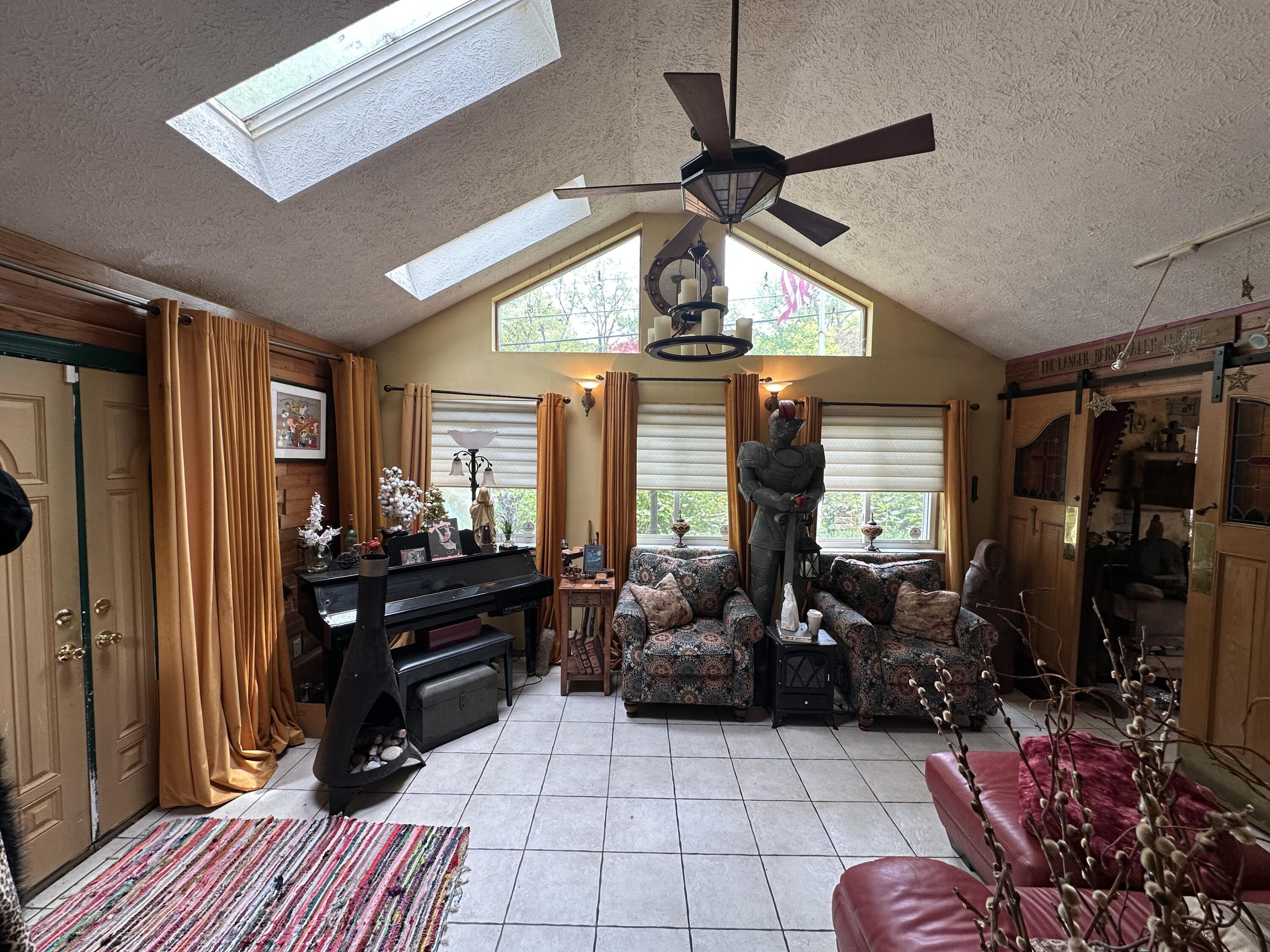 152 Fairview Avenue, Mount Pocono, Pennsylvania image 3