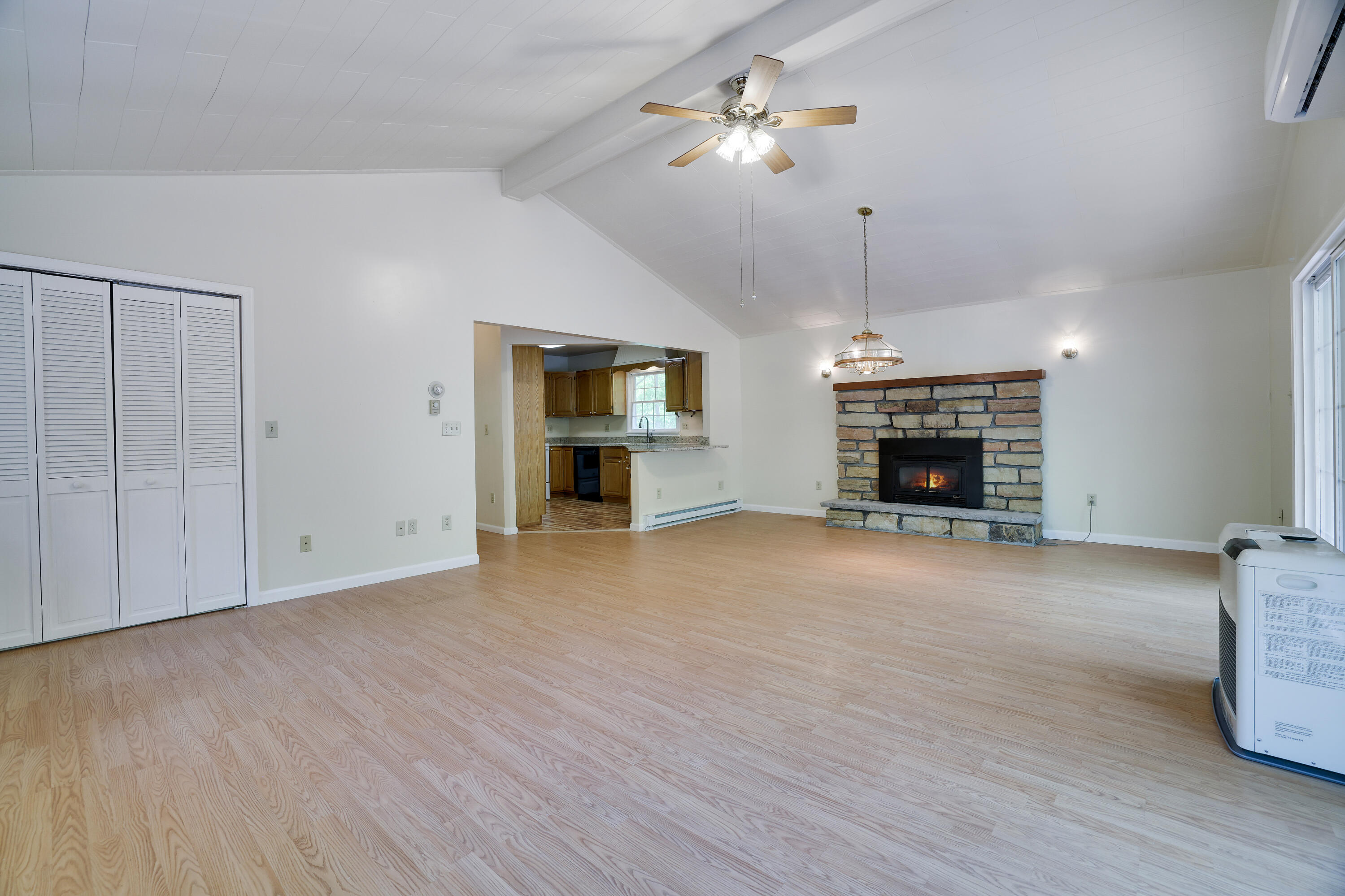289 Towamensing Trail, Albrightsville, Pennsylvania image 10