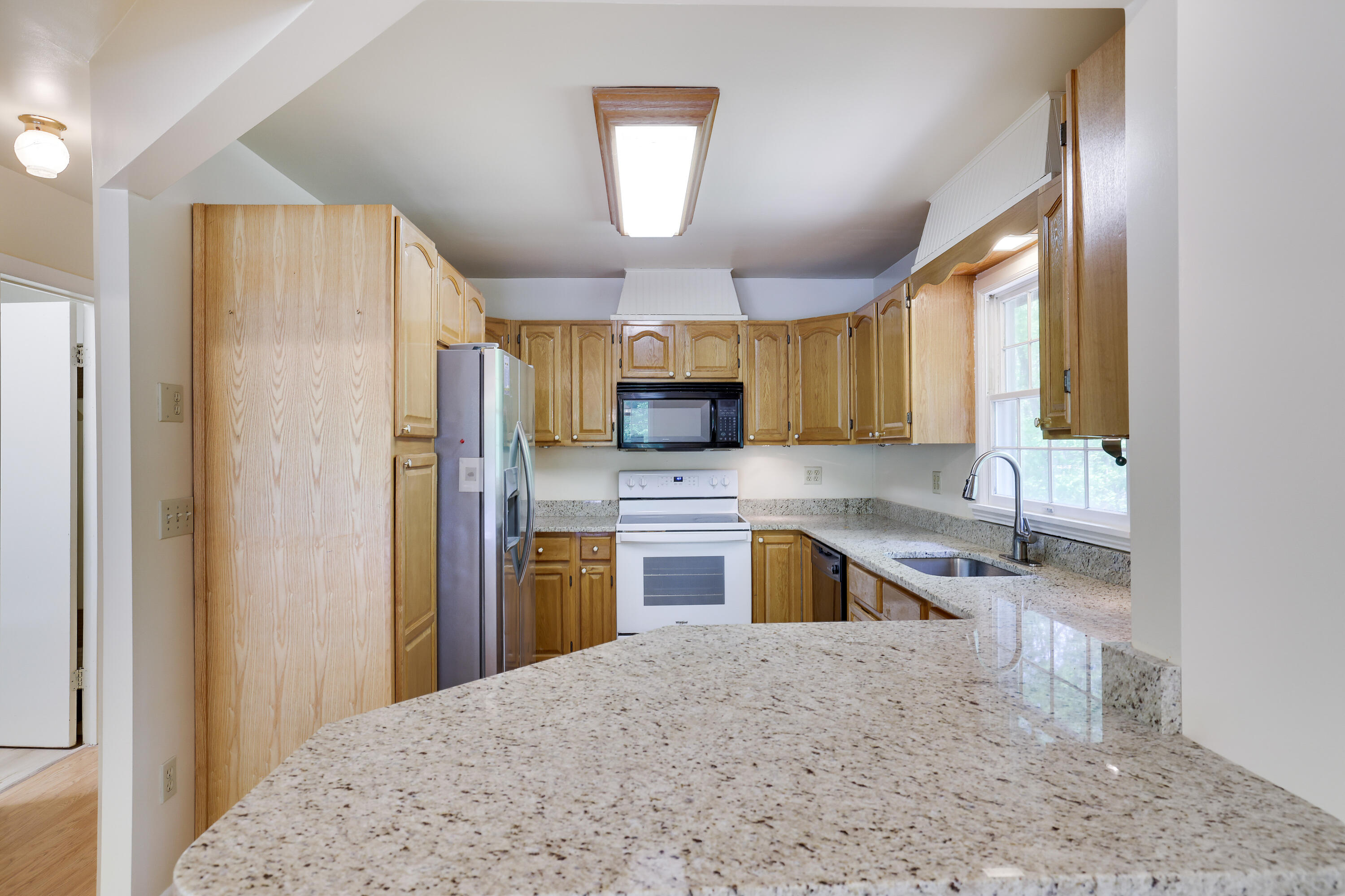 289 Towamensing Trail, Albrightsville, Pennsylvania image 3