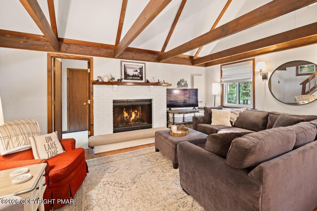 5439 Woodland Avenue
