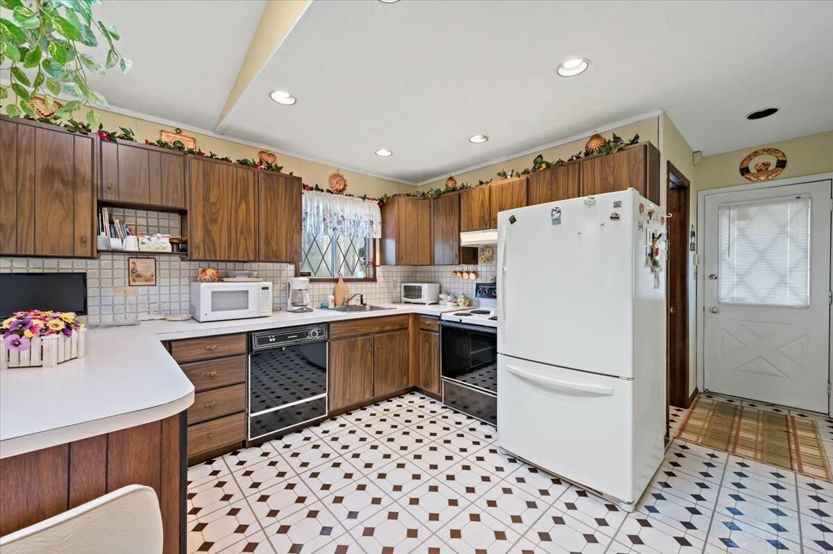 108 Bradley Road, Tobyhanna, Pennsylvania image 6