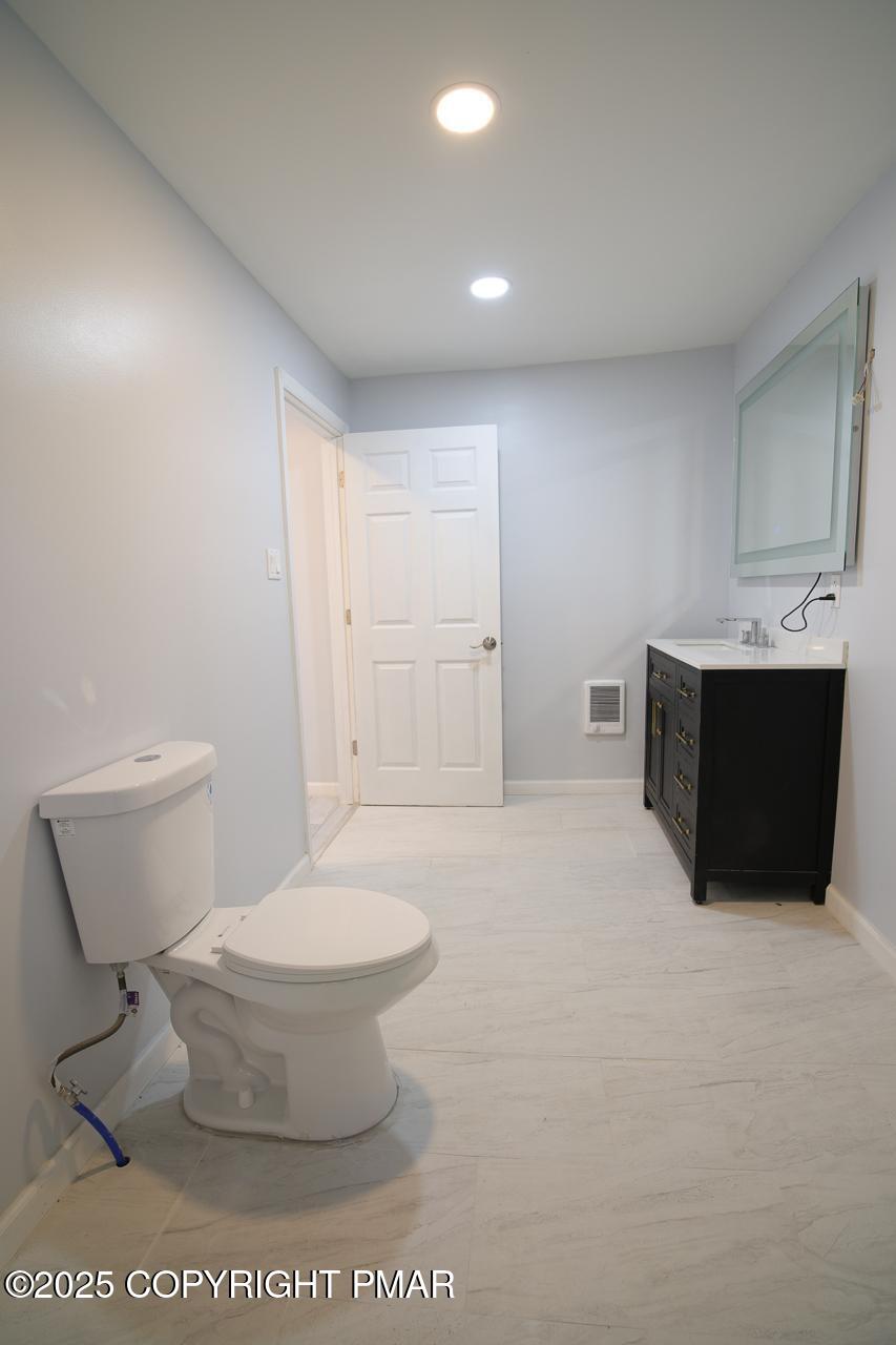 Coal Township, Pennsylvania 17866, United States, 4 Bedrooms Bedrooms, ,2 BathroomsBathrooms,Residential,Active,247734