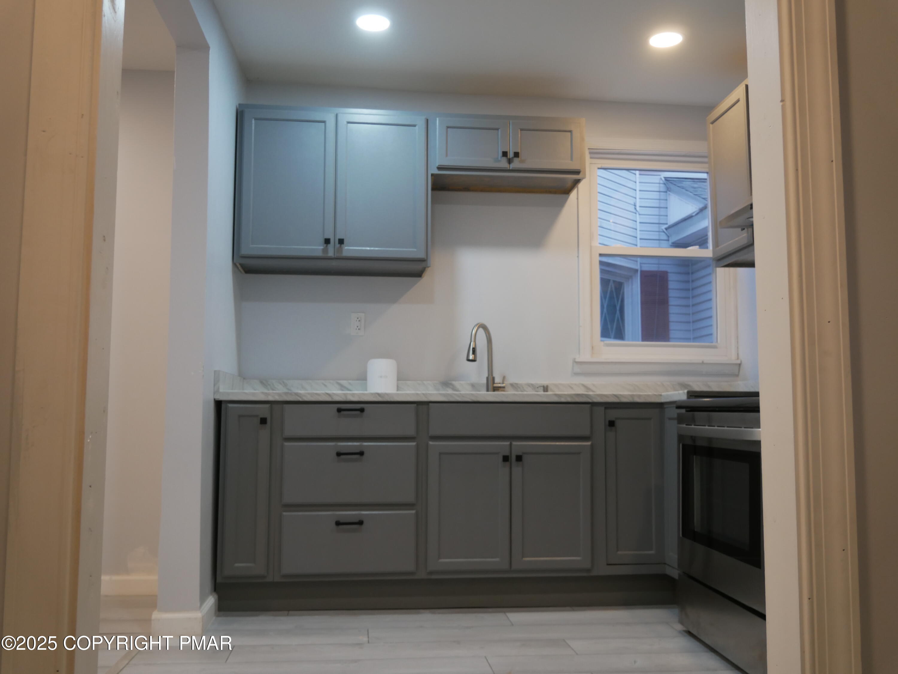 Coal Township, Pennsylvania 17866, United States, 4 Bedrooms Bedrooms, ,2 BathroomsBathrooms,Residential,Active,247734