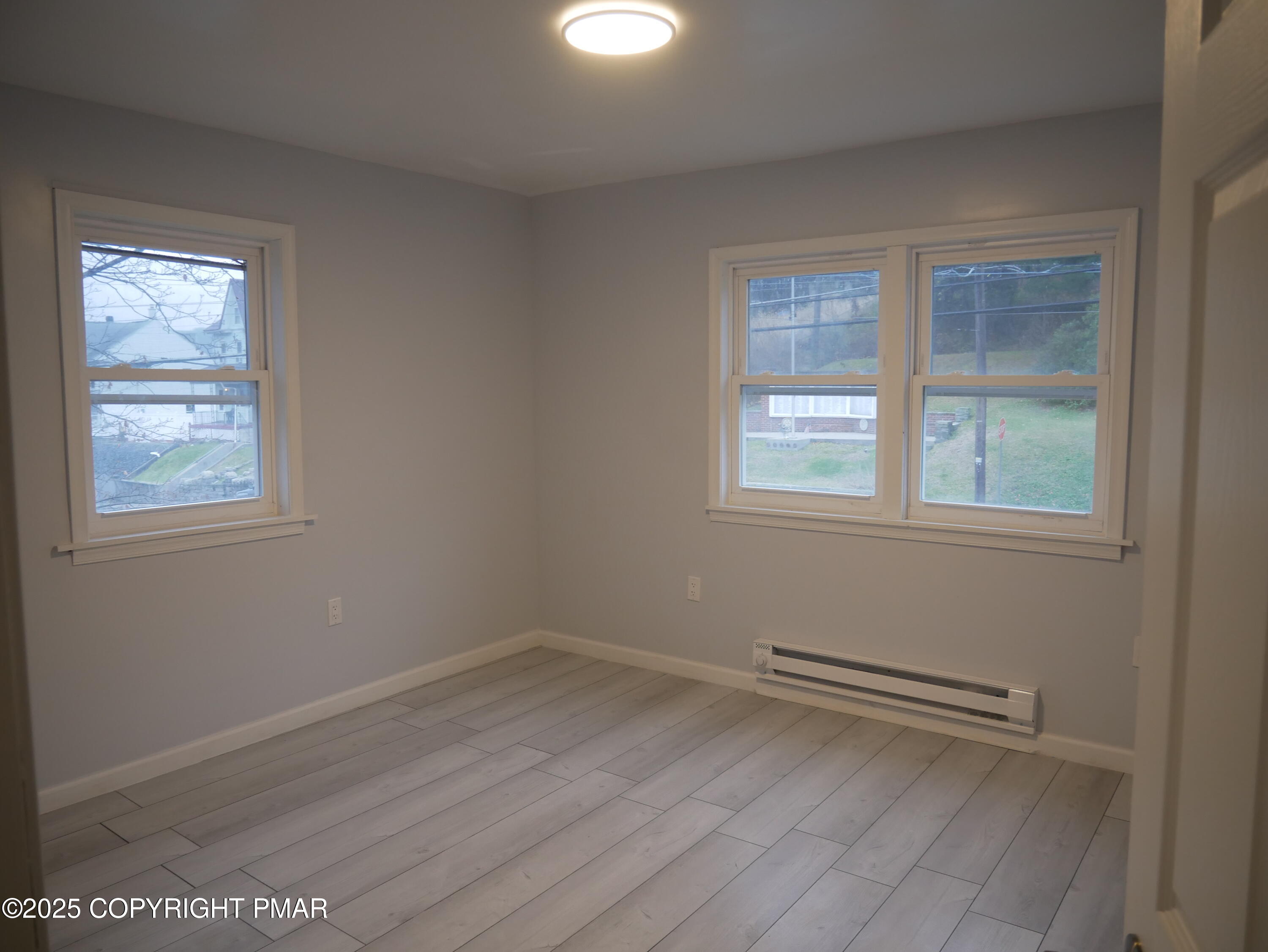 Coal Township, Pennsylvania 17866, United States, 4 Bedrooms Bedrooms, ,2 BathroomsBathrooms,Residential,Active,247734