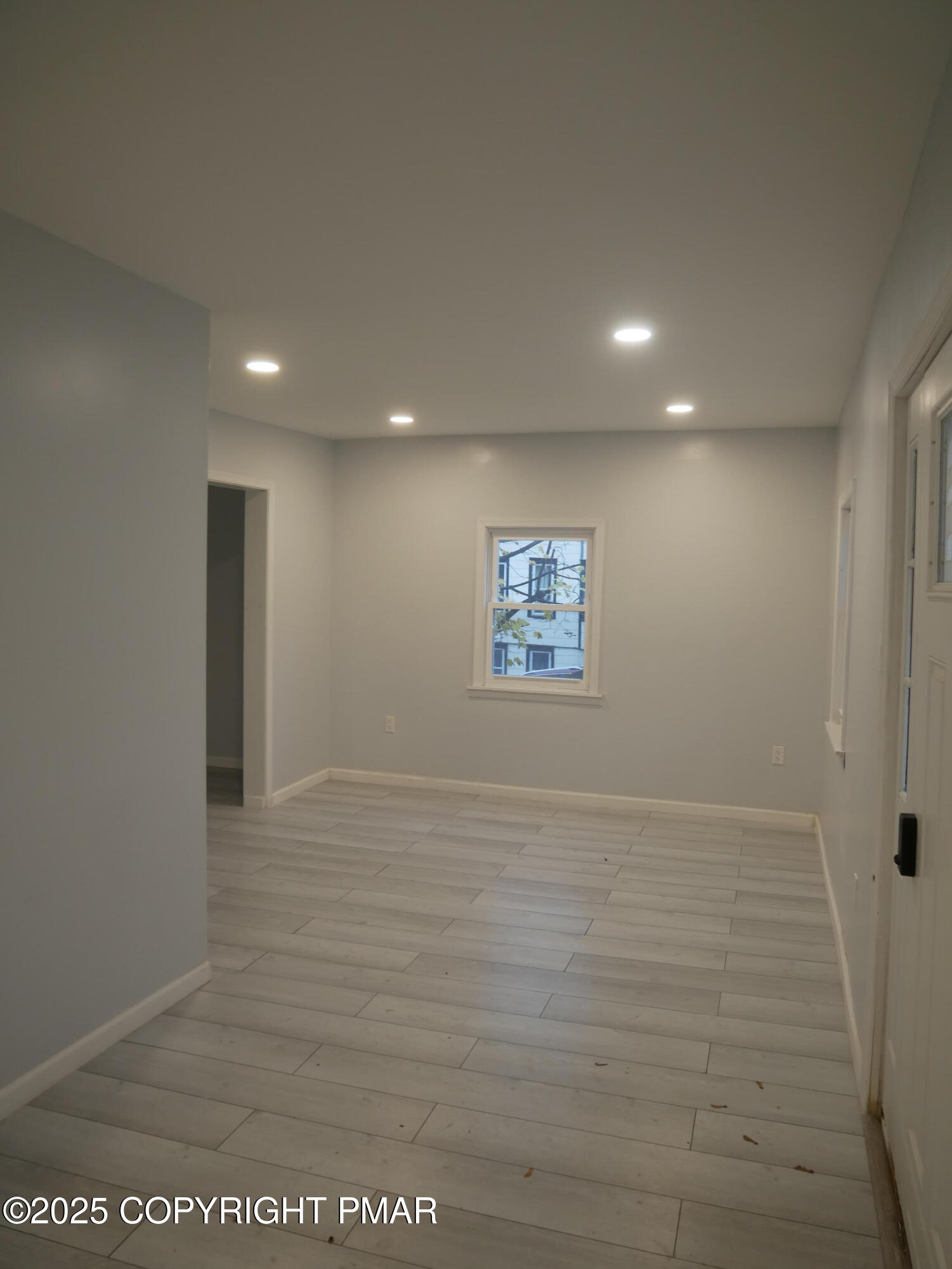 Coal Township, Pennsylvania 17866, United States, 4 Bedrooms Bedrooms, ,2 BathroomsBathrooms,Residential,Active,247734