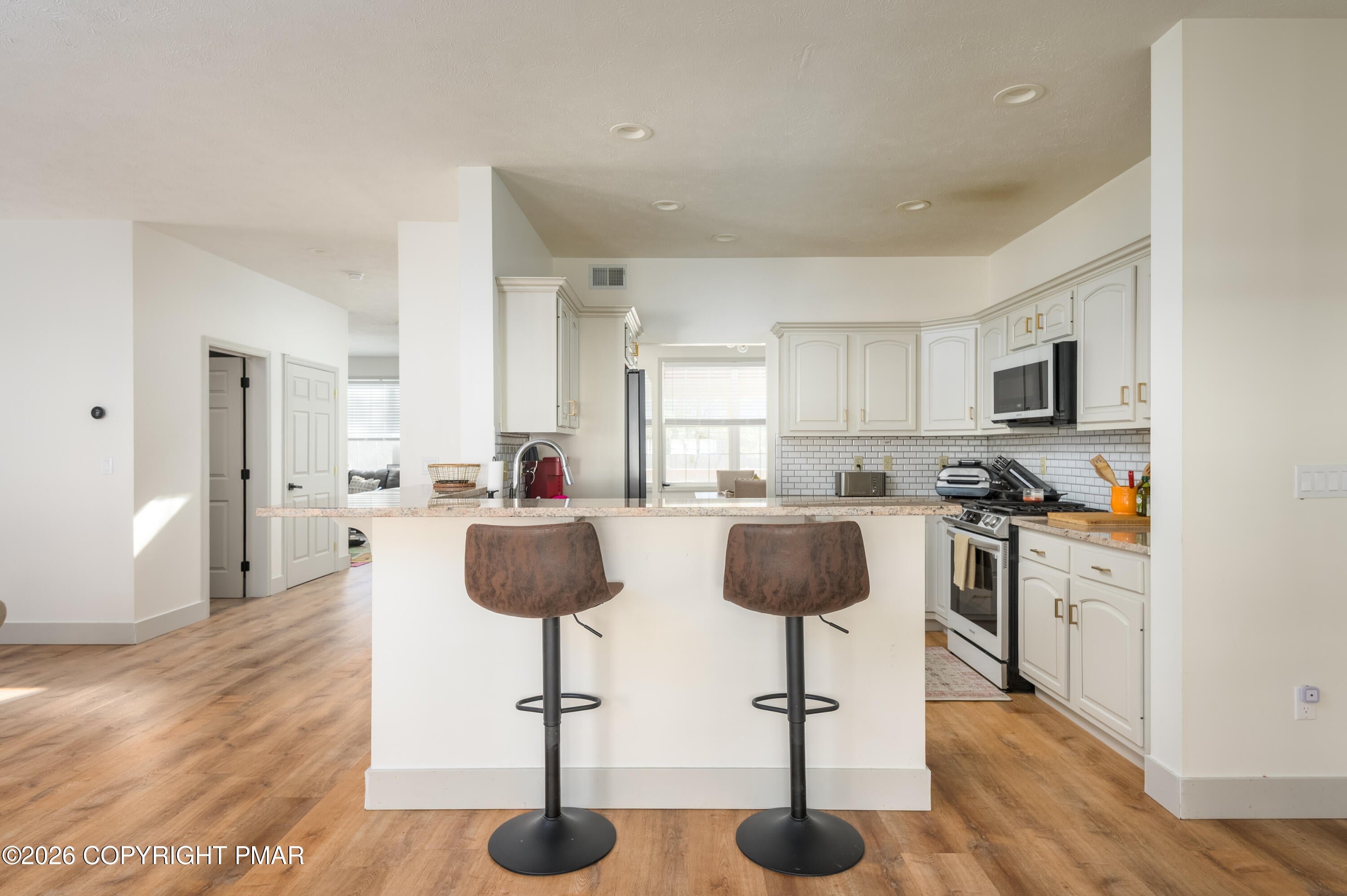 2115 Hemlock Lane