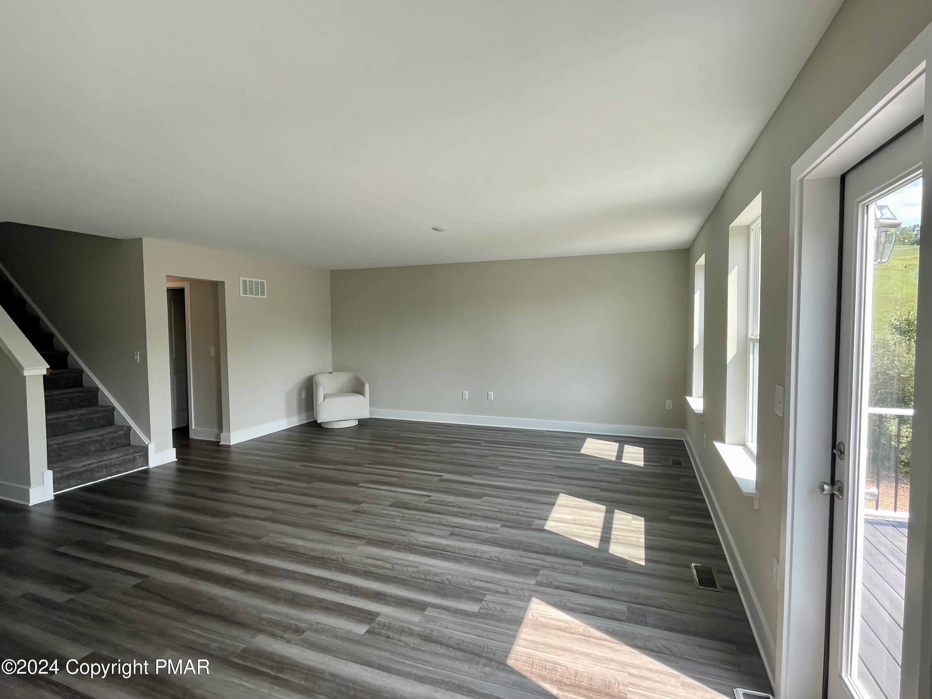 9 Mooreland Lane, New Ringgold, Pennsylvania image 3