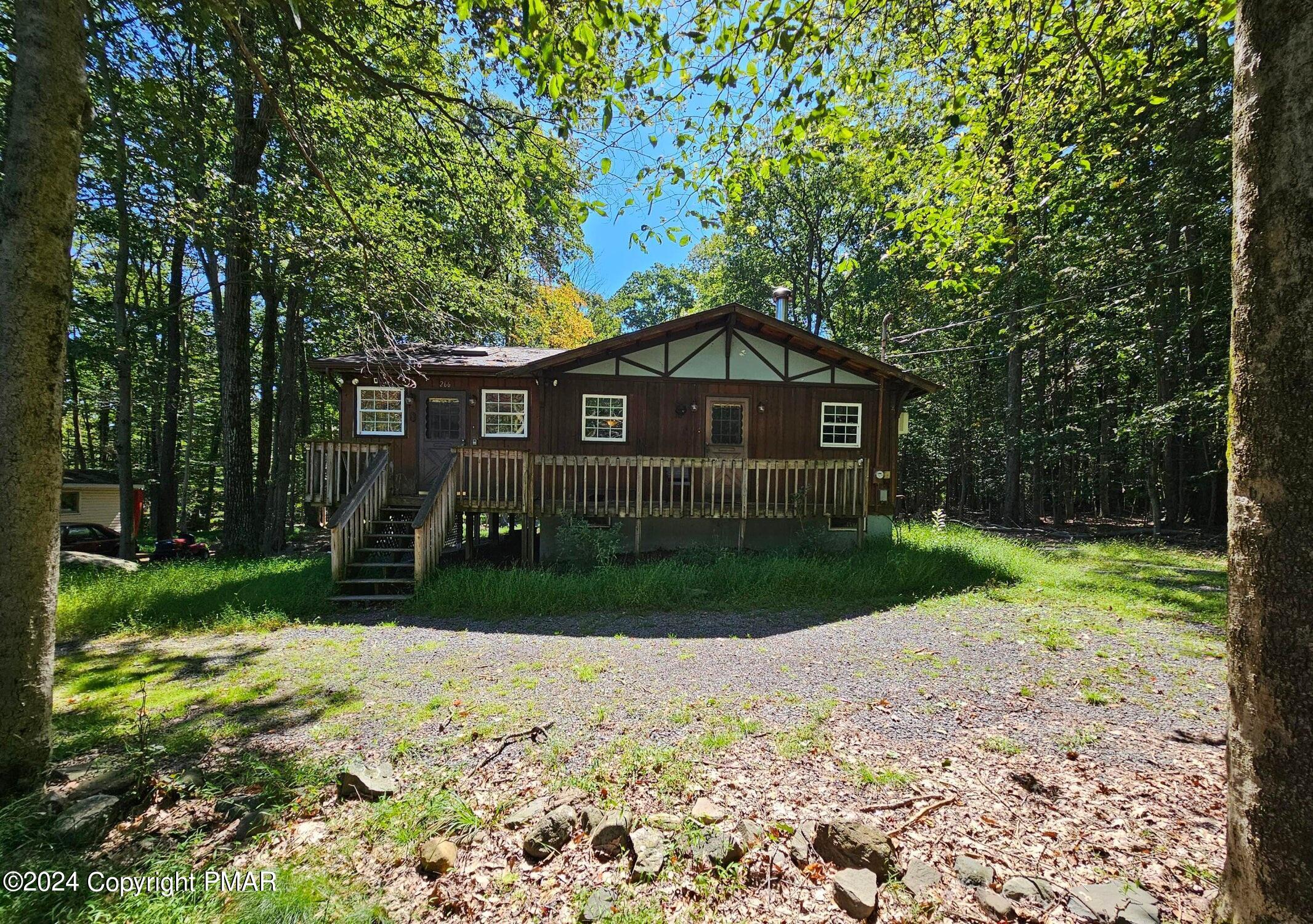 266 Selig Road, Pocono Lake, Pennsylvania image 1